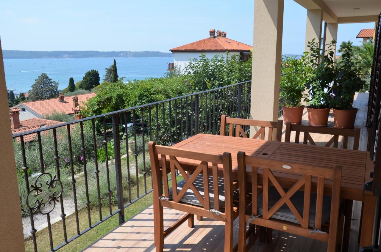 Apartments Ostanek 2 Portoroz Bagian luar foto